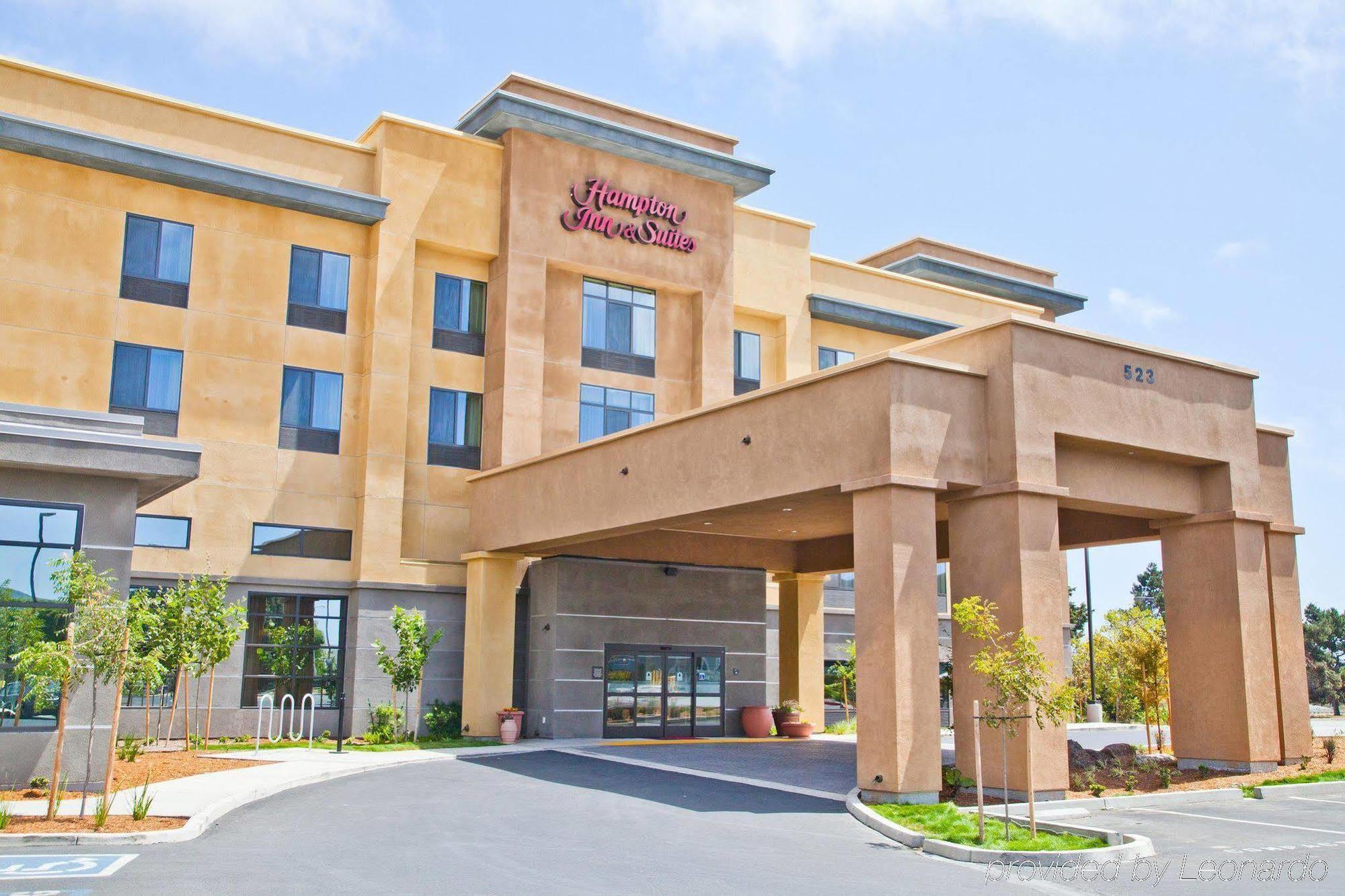 Hampton Inn & Suites סלינס מראה חיצוני תמונה